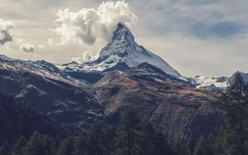 某大型银行智能风控系统升级项目